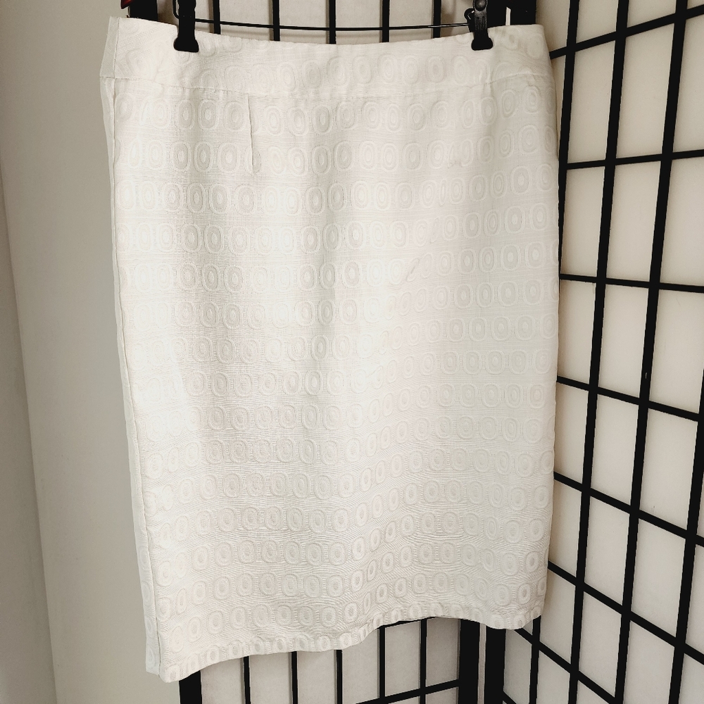 Ashley Stewart 16-White Textured Skirt Suit Church Mother of the Bride Business - Picture 6 of 11
